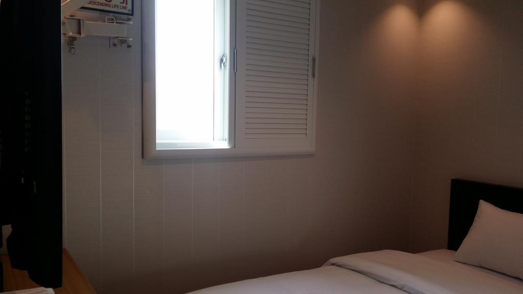 New Suwon Hotel الغرفة الصورة