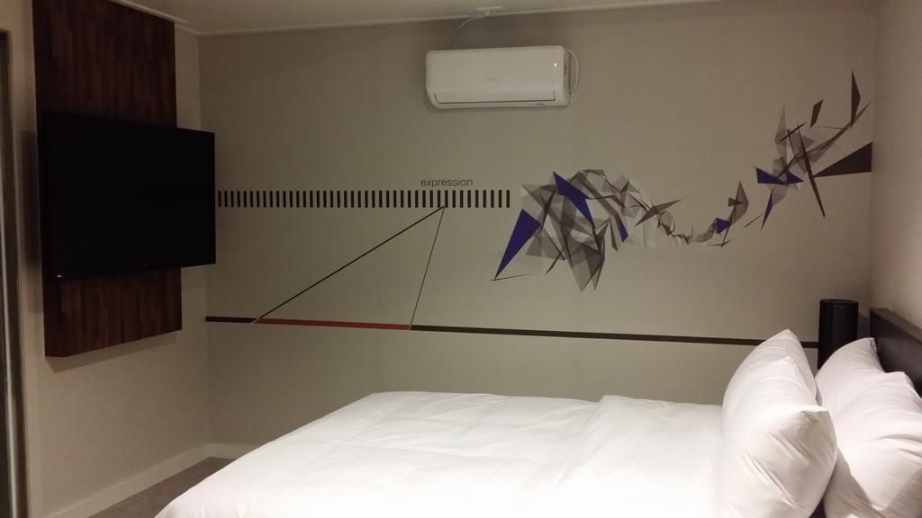 New Suwon Hotel المظهر الخارجي الصورة