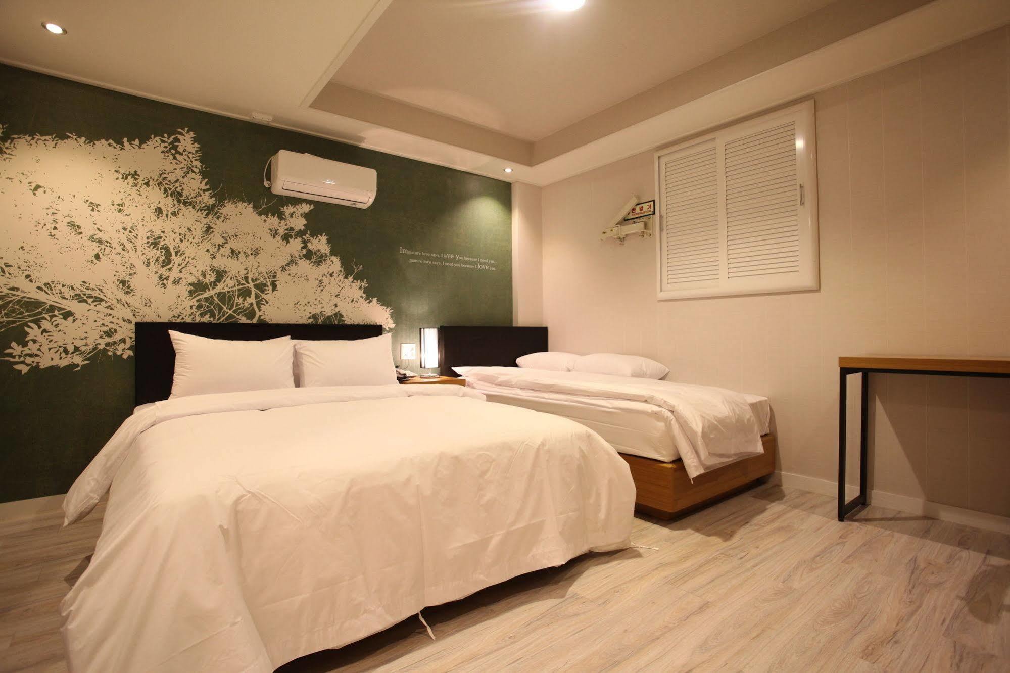 New Suwon Hotel المظهر الخارجي الصورة