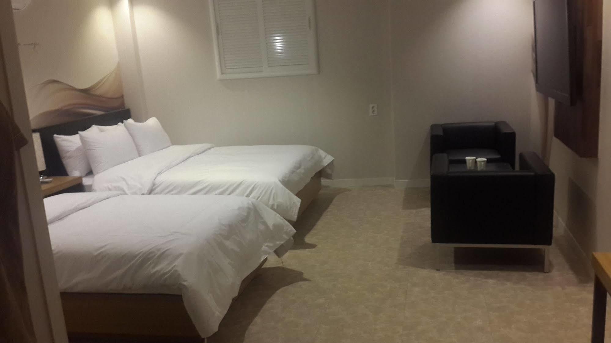 New Suwon Hotel المظهر الخارجي الصورة